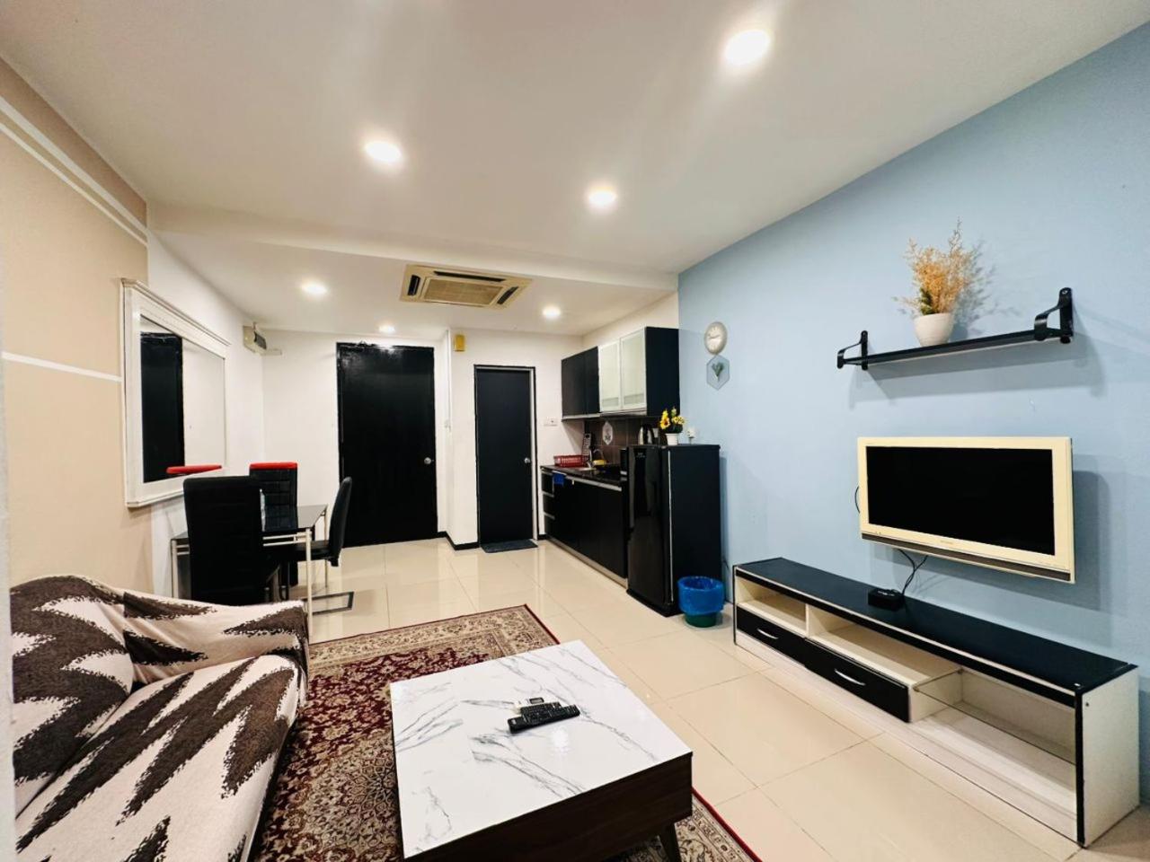 Taragon Service Apartment Куала-Лумпур Экстерьер фото