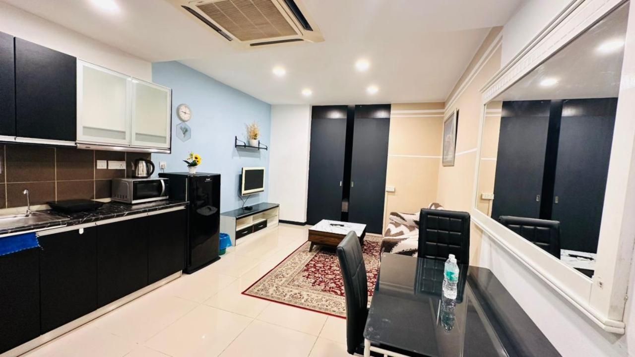 Taragon Service Apartment Куала-Лумпур Экстерьер фото